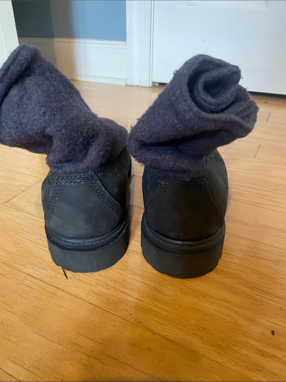 Timberland Men's navy suede Wool-Collar Boots 10-1/2 damaged